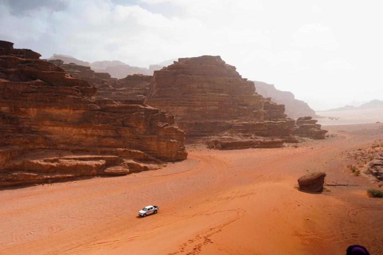Wadi Rum-Bedouin Tents And Jeep Tours מראה חיצוני תמונה