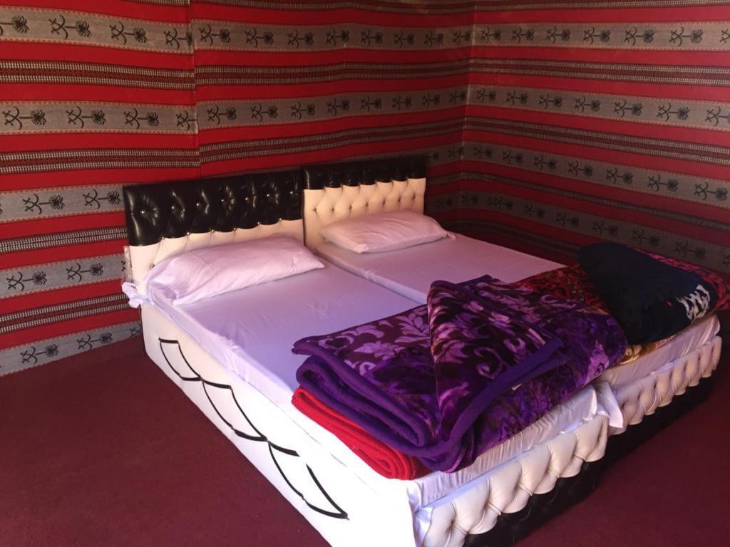 Wadi Rum-Bedouin Tents And Jeep Tours מראה חיצוני תמונה