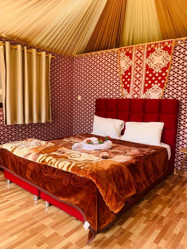 Wadi Rum-Bedouin Tents And Jeep Tours מראה חיצוני תמונה